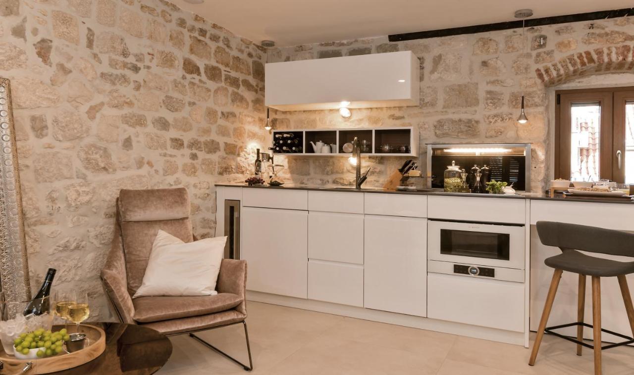 Luxury Studio Apartment Eminence Split In The Old Center Of Split On Pjaca Square Dış mekan fotoğraf