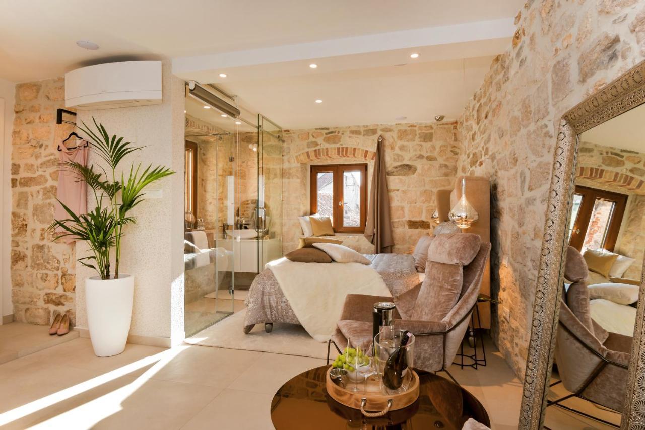 Luxury Studio Apartment Eminence Split In The Old Center Of Split On Pjaca Square Dış mekan fotoğraf