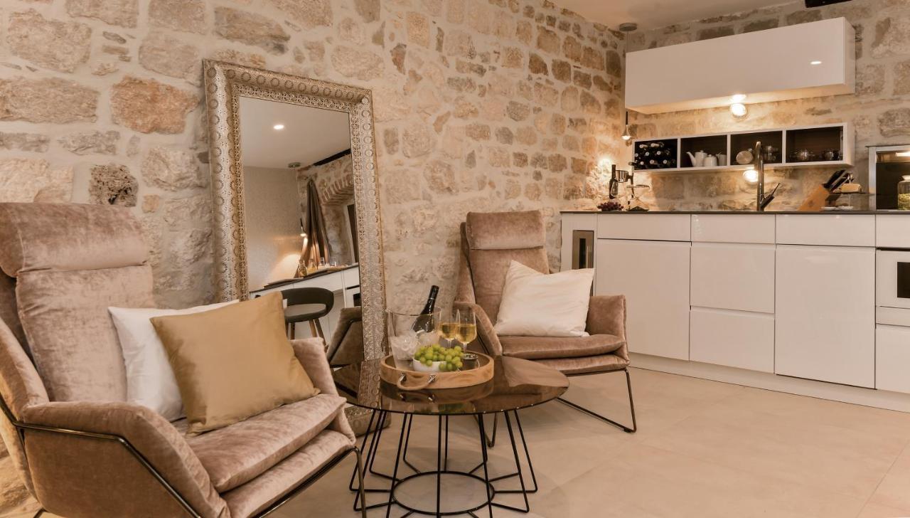 Luxury Studio Apartment Eminence Split In The Old Center Of Split On Pjaca Square Dış mekan fotoğraf