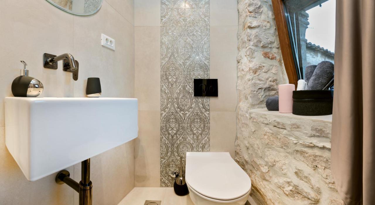 Luxury Studio Apartment Eminence Split In The Old Center Of Split On Pjaca Square Dış mekan fotoğraf